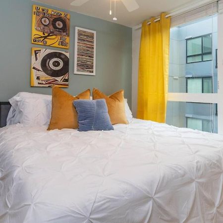 Self Check-In-Washer-Dryer-4Ksmart Tv-King Bed-Gym Tacoma Eksteriør bilde